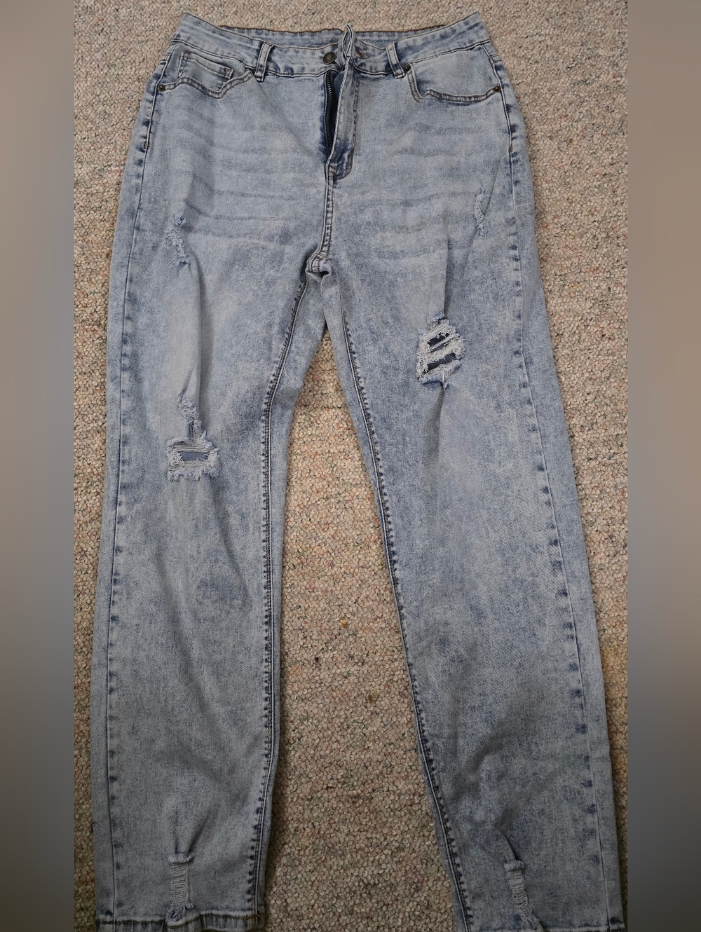 Women’s Light Wash Distressed Jeans - Casual Slim Fit